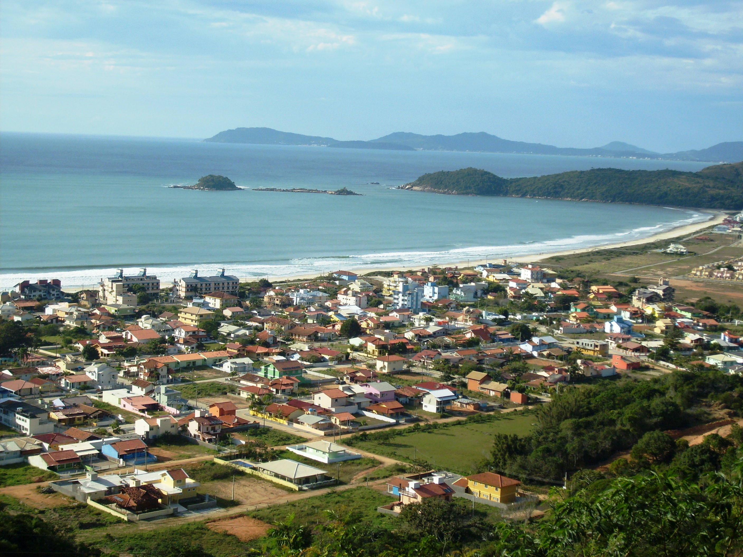 Praia de Palmas, em Governador Celso Ramos