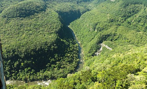 Vale da Ferradura e Rio Cai, em Canela